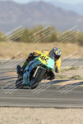 media/Oct-04-2025-CVMA (Sat) [[408bcdd6e4]]/Race 14-500-400-350 Supersport/